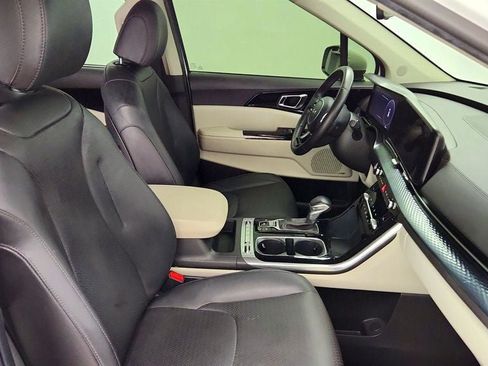 Used 2024 Kia Carnival SX Prestige FWD image 25
