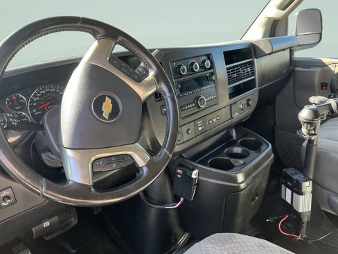 Used 2019 Chevrolet Express 3500 Extended w/ Driver Convenience Package RWD image 15