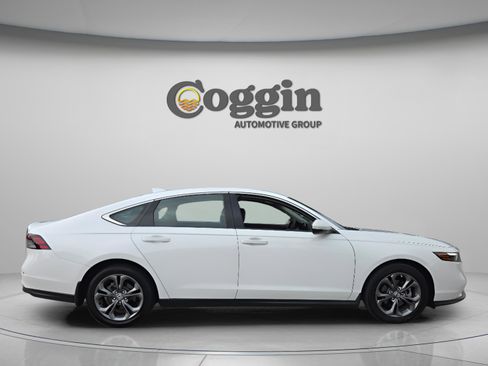 Used 2023 Honda Accord EX image 6