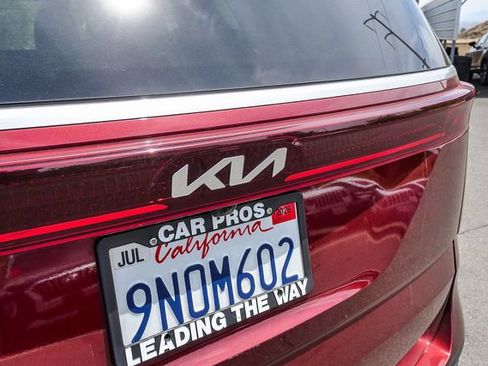 Certified 2024 Kia Carnival EX FWD image 12