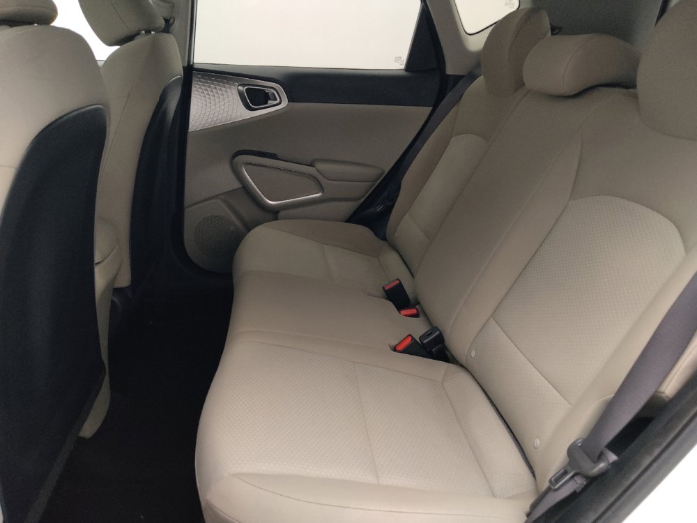 Used 2021 Kia Soul LX FWD image 18
