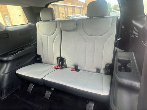 Used 2022 Hyundai Palisade SE image 28
