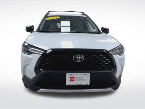 Certified 2025 Toyota Corolla Cross LE w/ Moonroof Package AWD/4WD image 19