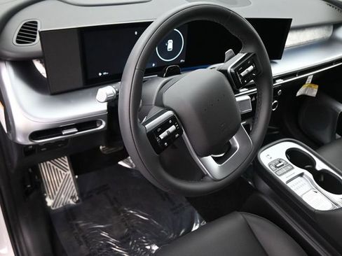 New 2026 Hyundai Ioniq 9 Calligraphy image 16