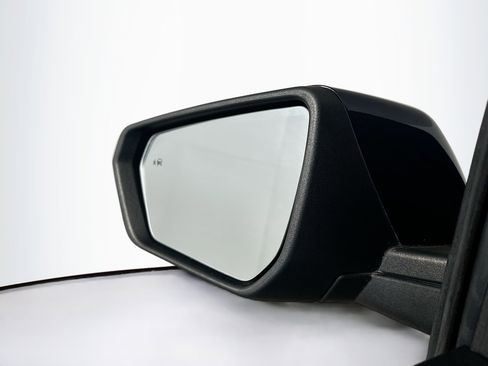 Used 2019 Chevrolet Equinox LT image 16