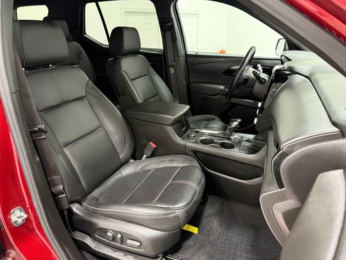 Used 2023 Chevrolet Traverse RS image 26