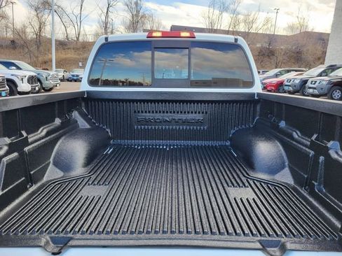 Used 2022 Nissan Frontier SV w/ Technology Package image 10