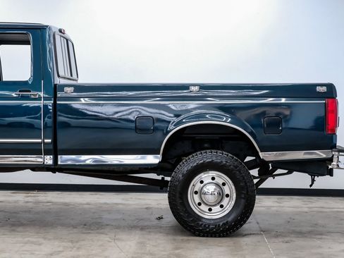 Used 1997 Ford F350 XLT image 14