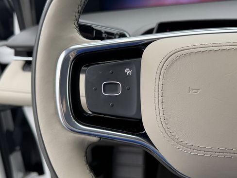 Used 2025 Lincoln Nautilus Premier image 20