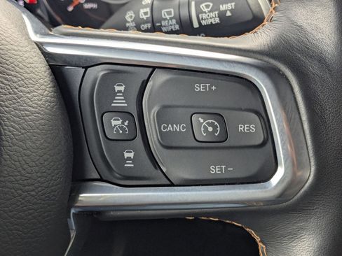 Used 2021 Jeep Wrangler Unlimited Sahara image 19