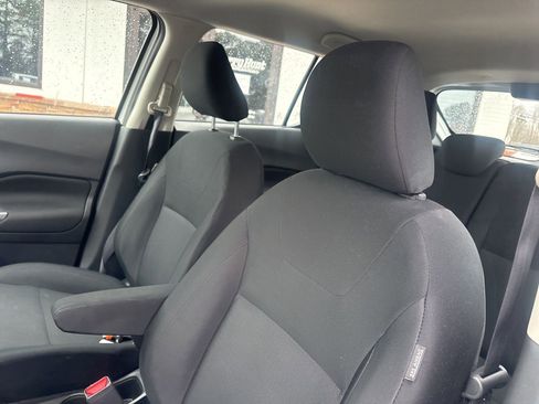 Used 2023 Nissan Kicks S image 3