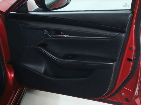 Used 2024 MAZDA MAZDA3 s image 26