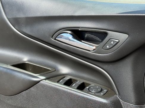 Used 2023 Chevrolet Equinox LT FWD image 20