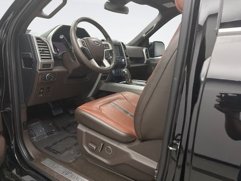 Used 2019 Ford F150 King Ranch w/ Equipment Group 601A Luxury AWD/4WD image 10