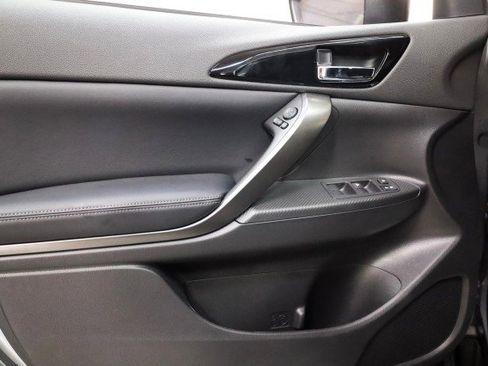 New 2025 Mitsubishi Eclipse Cross SE image 16