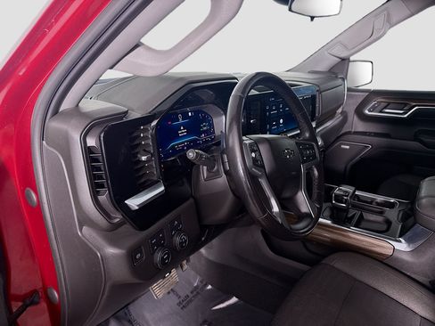 Used 2023 Chevrolet Silverado 1500 RST AWD/4WD image 23