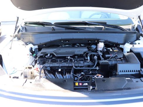 Used 2024 Hyundai Kona SEL AWD/4WD image 45