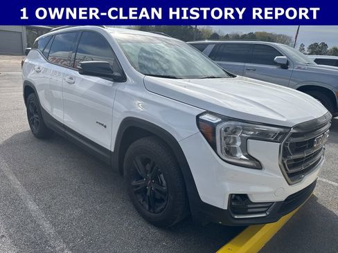 Certified 2024 GMC Terrain AT4 image 2