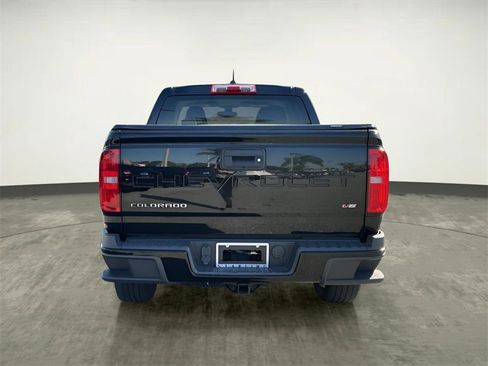 Used 2022 Chevrolet Colorado W/T w/ Custom Special Edition image 6