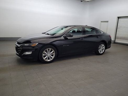 Used 2020 Chevrolet Malibu LT FWD image 2
