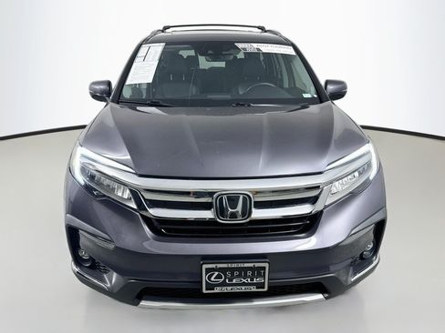 Used 2021 Honda Pilot Touring image 2