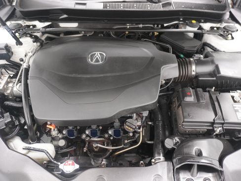 Used 2017 Acura TLX V6 w/ Technology Package FWD image 33