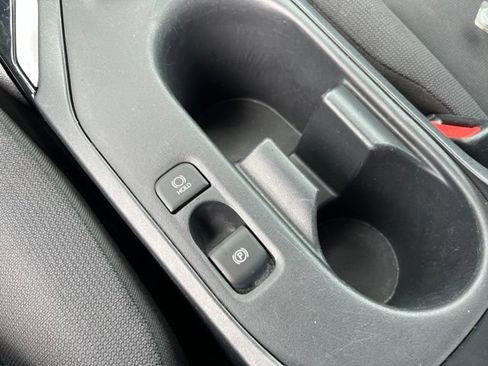 Used 2024 Toyota Corolla LE FWD image 29