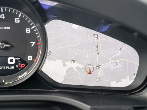 Used 2019 Porsche Cayenne E-Hybrid w/ Premium Plus Package image 29