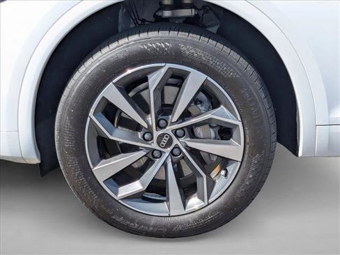 Used 2021 Audi Q5 Premium Plus w/ Premium Plus Package image 26