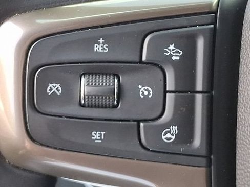 Used 2024 Chevrolet Silverado 2500 High Country w/ High Country Premium Package AWD/4WD image 21