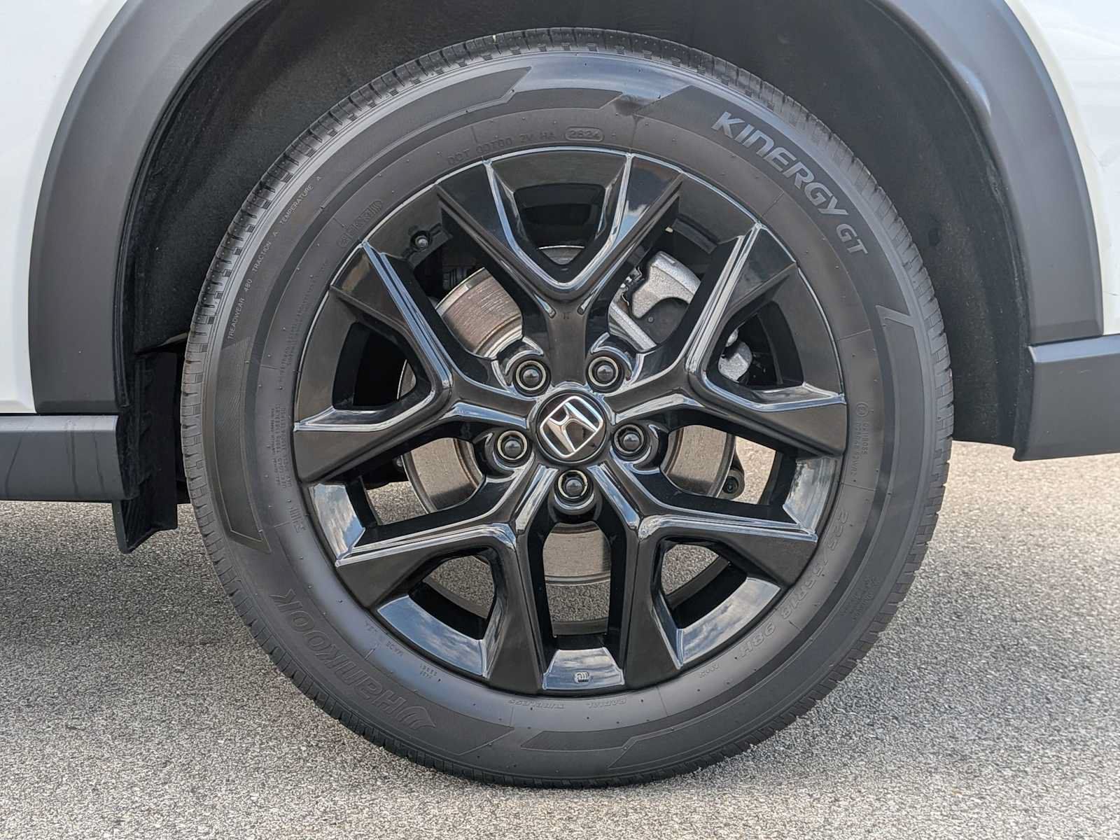 Certified 2025 Honda HR-V Sport image 14