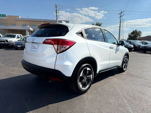 Used 2018 Honda HR-V EX image 3
