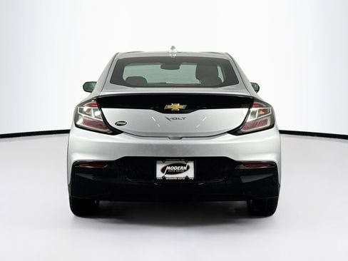 Used 2018 Chevrolet Volt LT image 10
