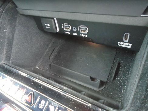 Used 2024 Jeep Grand Wagoneer L Series II w/ Quick Order Packagew 28T image 18