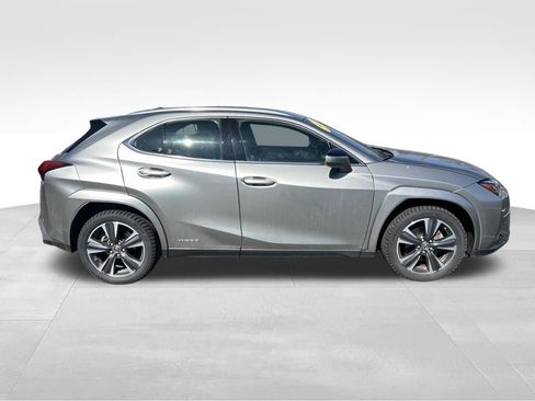 Used 2022 Lexus UX 250h w/ Premium Package image 6
