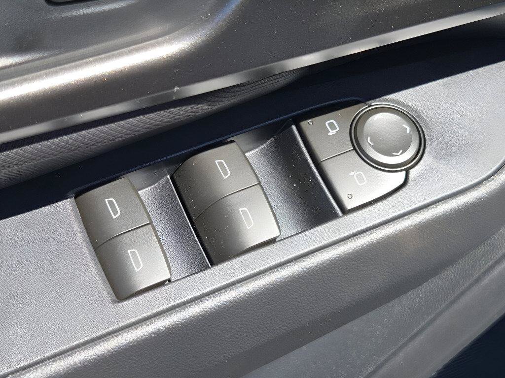 New 2026 Chevrolet Equinox EV LT FWD image 24