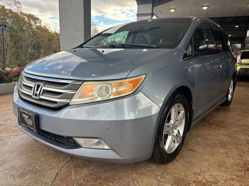 Used 2011 Honda Odyssey Touring Elite image 3