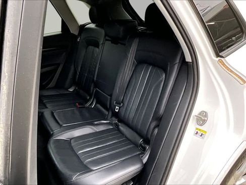 Used 2018 Audi Q5 2.0T Premium AWD/4WD image 20