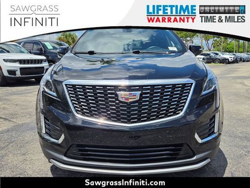 Used 2022 Cadillac XT5 Premium Luxury w/ Technology Package FWD image 7