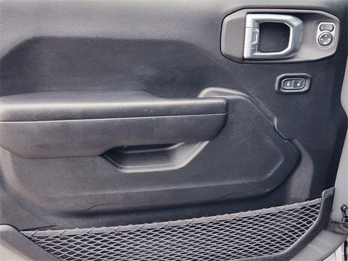 Used 2021 Jeep Wrangler Unlimited Rubicon image 23