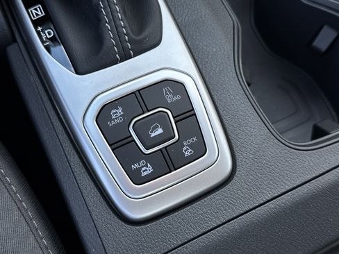 New 2026 Nissan Frontier SV w/ SV Convenience Package image 23