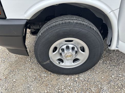 New 2025 Chevrolet Express 2500 Extended w/ Driver Convenience Package image 13