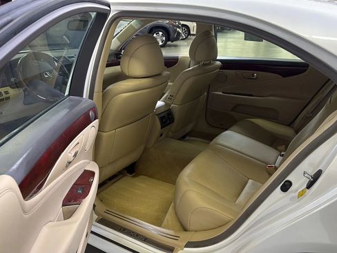 Used 2007 Lexus LS 460 L image 11