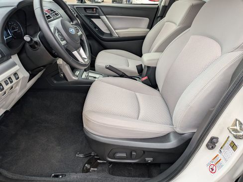 Used 2018 Subaru Forester 2.5i Premium AWD/4WD image 11