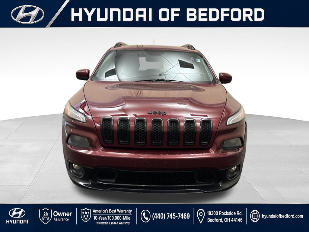 Used 2018 Jeep Cherokee Latitude AWD/4WD image 2