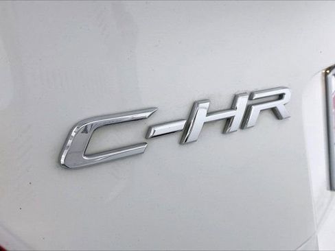 Used 2019 Toyota C-HR Limited image 32