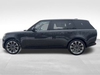 New 2026 Land Rover Range Rover Long Wheelbase SE video 2