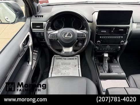 Used 2022 Lexus GX 460 Premium w/ Accessory Package AWD/4WD image 32