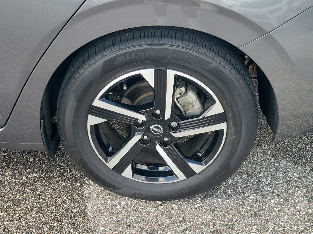 Certified 2024 Nissan Sentra SV FWD image 5