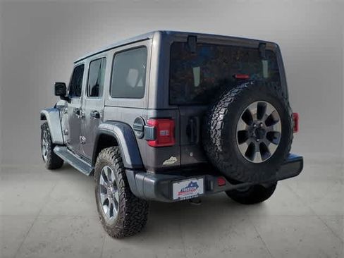 Used 2019 Jeep Wrangler Unlimited Sahara image 6